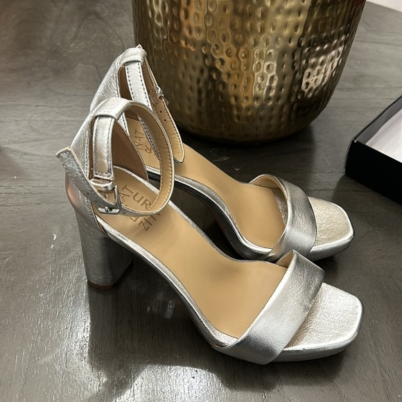 NATURALIZER Joy Dress Ankle Strap Sandals - Picture 5 of 8